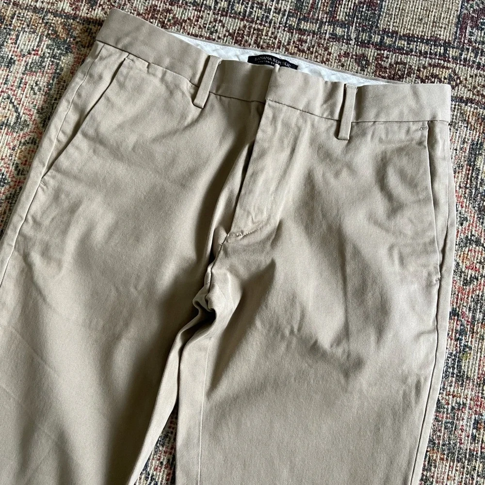Banana Republic tan chinos, Men’s 29x32